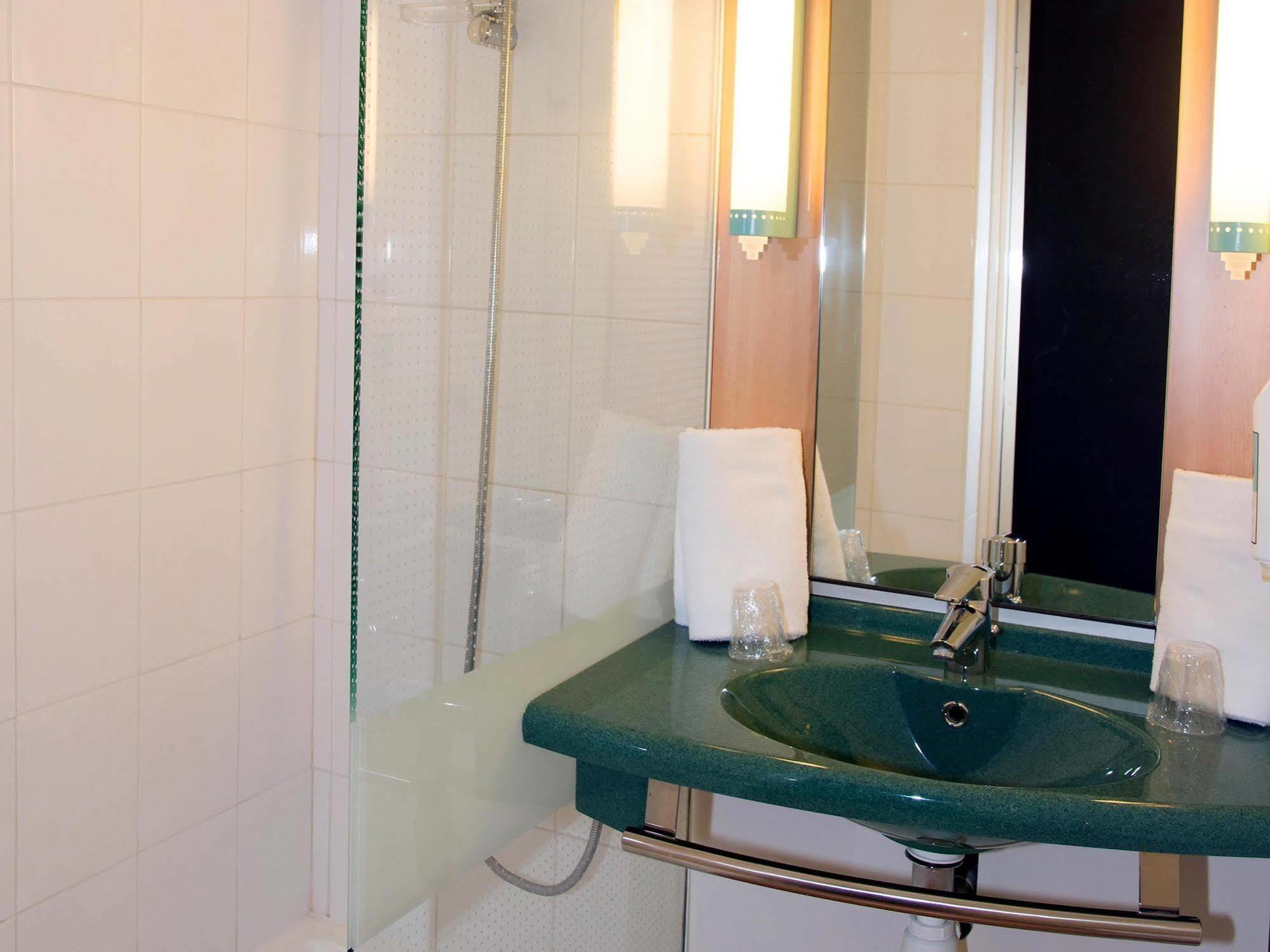 Ibis Saint Rambert D'Albon Hotel Exterior foto